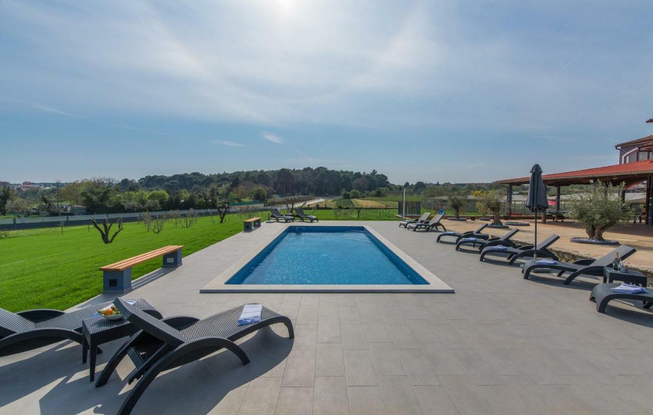 Sea View Apartments With Shared Pool Pomer Phòng bức ảnh