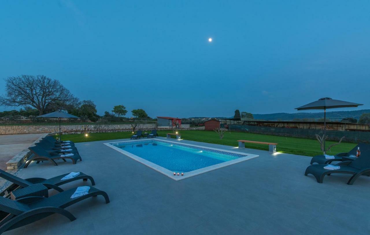 Sea View Apartments With Shared Pool Pomer Ngoại thất bức ảnh